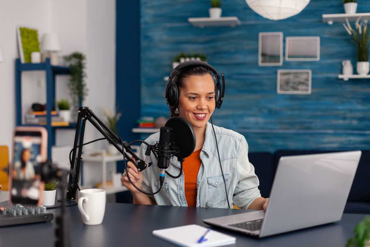 Essential Podcasts to Broaden Your Mind